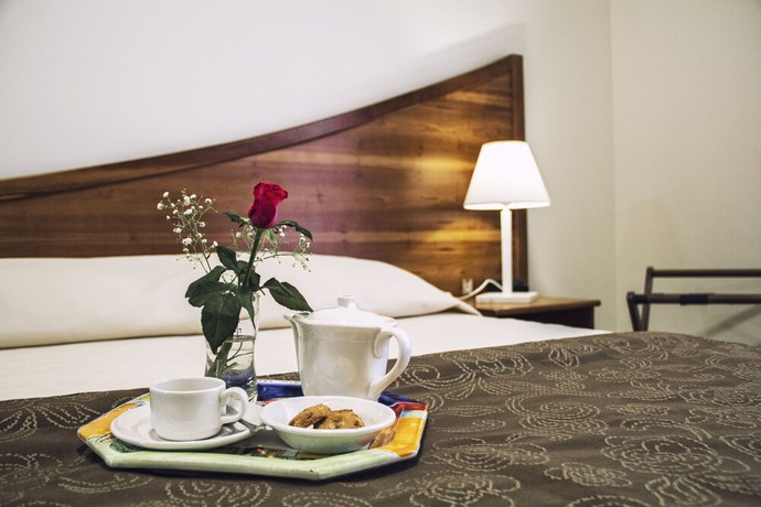 Imagen de la habitación del Hotel Sirenetta, Isola delle Femmine. Foto 8