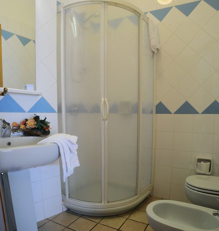 Imagen de la habitación del Hotel Sirenetta, Isola delle Femmine. Foto 11