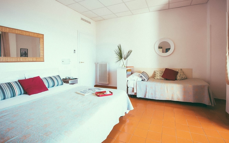 Imagen de la habitación del Hotel Sirenetta, Lido di Ostia. Foto 4