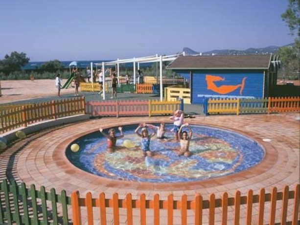 Imagen general del Hotel Sirenis Club Aura. Foto 3