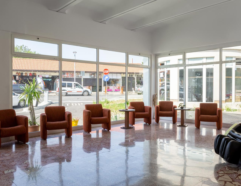Imagen general del Hotel Siret. Foto 15