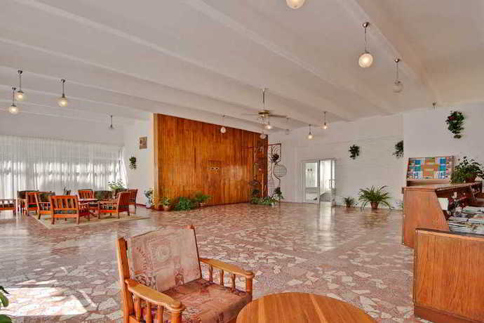 Imagen de los interiores del Hotel Siret Saturn. Foto 5