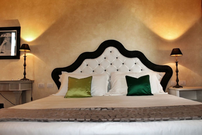 Imagen de la habitación del Hotel Siri. Foto 2