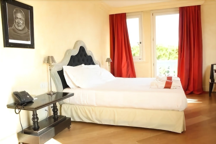 Imagen de la habitación del Hotel Siri. Foto 3