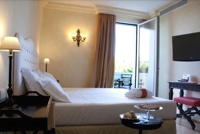 Imagen de la habitación del Hotel Siri. Foto 6