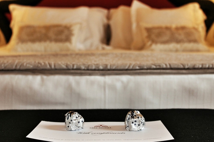 Imagen de la habitación del Hotel Siri. Foto 8