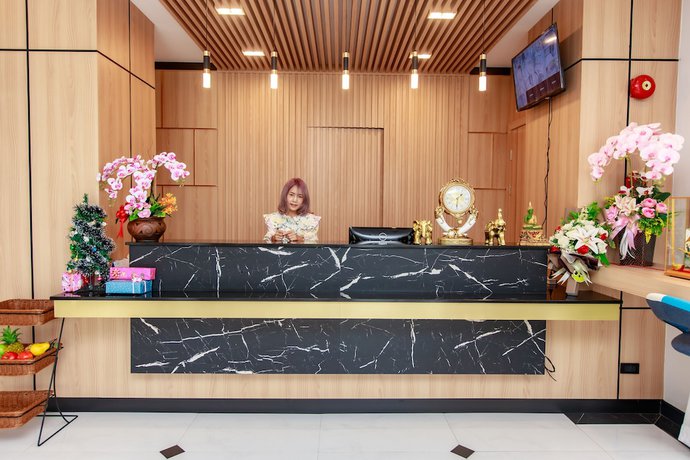 Imagen de los interiores del Hotel Siri Hotel Lumphun. Foto 19