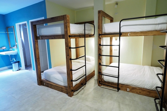 Imagen de la habitación del Hotel Siri Poshtel Bangkok. Foto 6