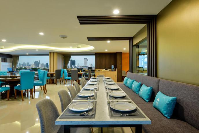 Imagen del bar/restaurante del Hotel Siri Ratchada Bangkok. Foto 4