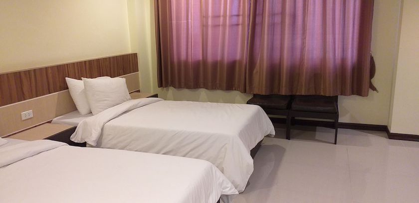 Imagen de la habitación del Hotel Sirichai - Chaiyaphum. Foto 7
