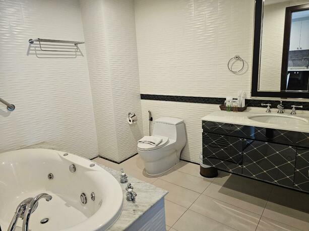 Imagen general del Hotel Sirin Exclusive & Residence Pattaya. Foto 40