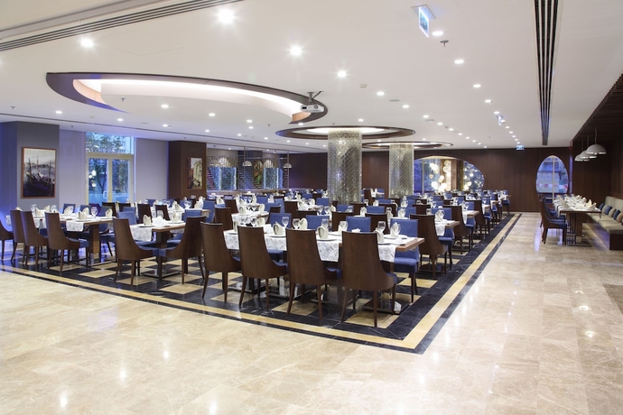 Imagen del bar/restaurante del Hotel Sirin Park. Foto 2