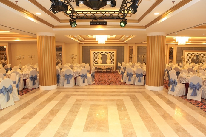 Imagen de los interiores del Hotel Sirin Park. Foto 19