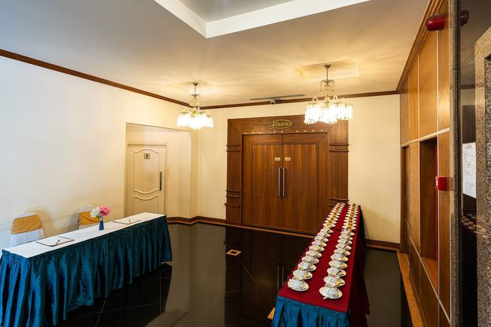Imagen de los interiores del Hotel Sirin and Resident. Foto 16