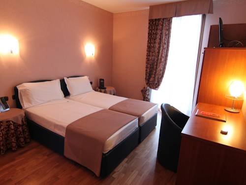 Imagen de la habitación del Hotel Sirio, Dormelleto. Foto 15