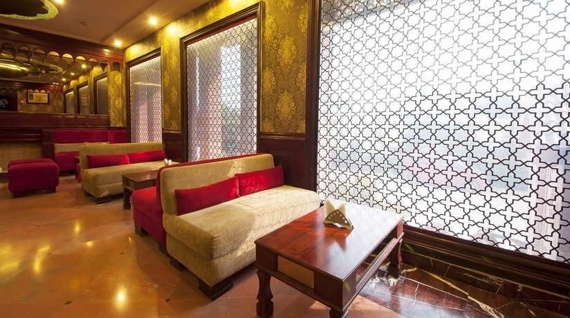 Imagen del bar/restaurante del Hotel Siris 18, Agra. Foto 3