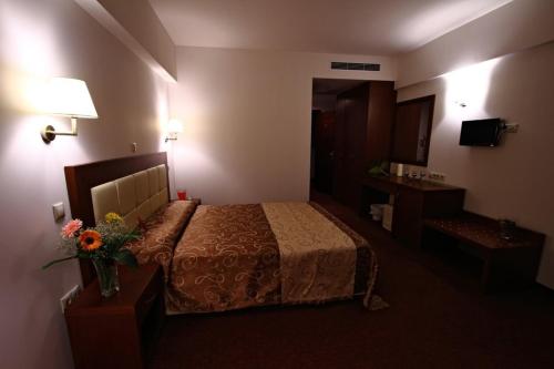 Imagen de la habitación del Hotel Siris, Lefkonas. Foto 8