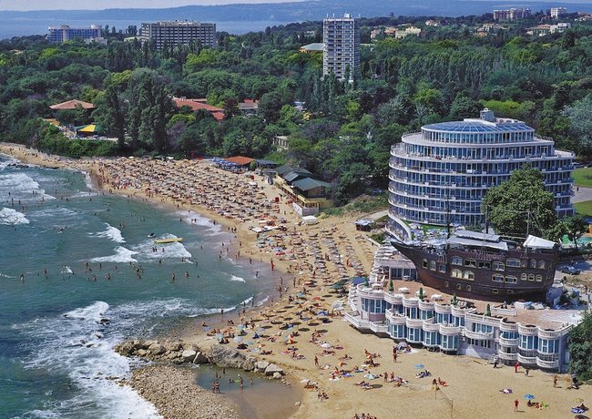 Imagen general del Hotel Sirius Beach Hotel and SPA. Foto 4