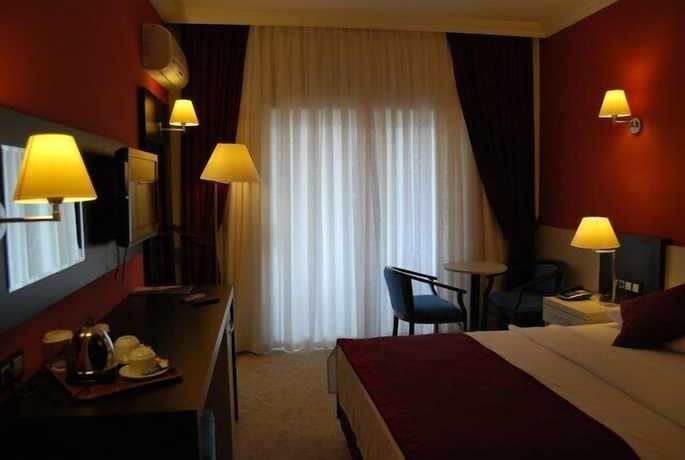 Imagen de la habitación del Hotel Sirius, TEKIROVA. Foto 8