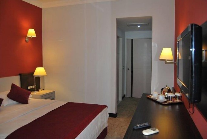 Imagen de la habitación del Hotel Sirius, TEKIROVA. Foto 10