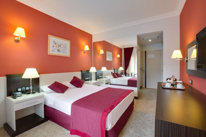 Imagen de la habitación del Hotel Sirius, TEKIROVA. Foto 11