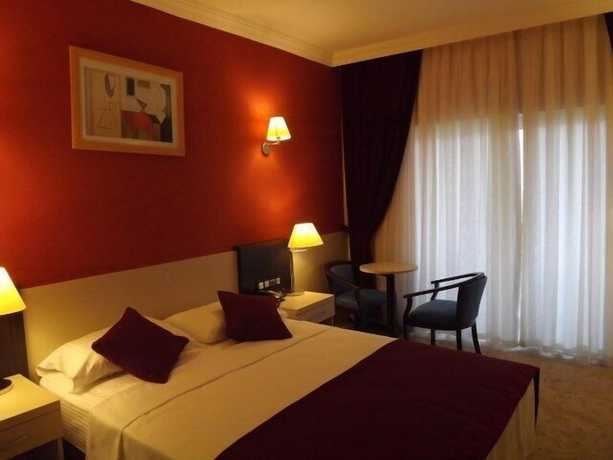 Imagen de la habitación del Hotel Sirius, TEKIROVA. Foto 12