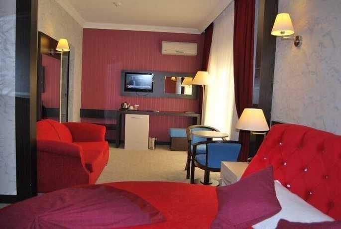 Imagen de la habitación del Hotel Sirius, TEKIROVA. Foto 13
