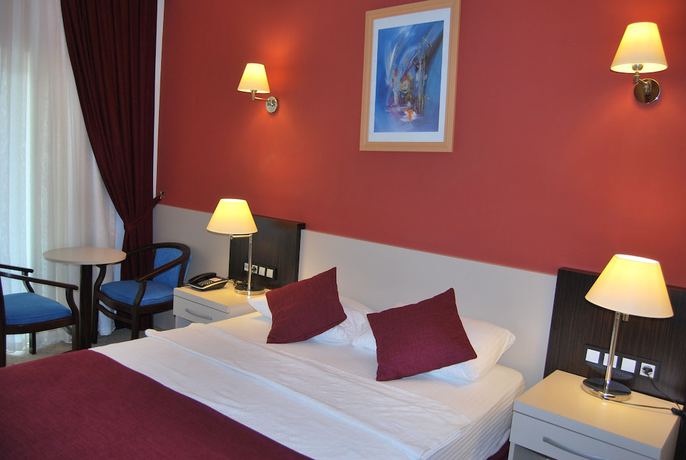 Imagen de la habitación del Hotel Sirius, TEKIROVA. Foto 14