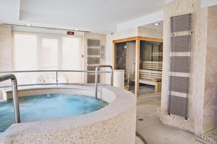 Imagen de los interiores del Hotel Sirmione Terme. Foto 6