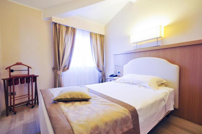 Imagen de la habitación del Hotel Sirmione Terme. Foto 4