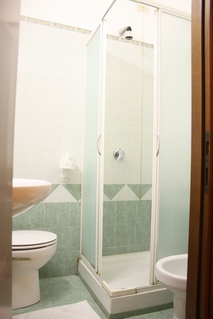 Imagen de la habitación del Hotel Siro. Foto 12