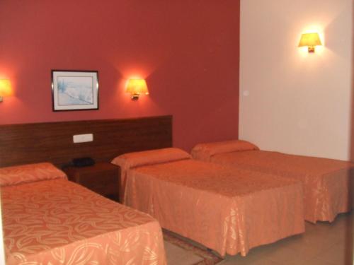 Imagen de la habitación del Hotel Siroco. Foto 3