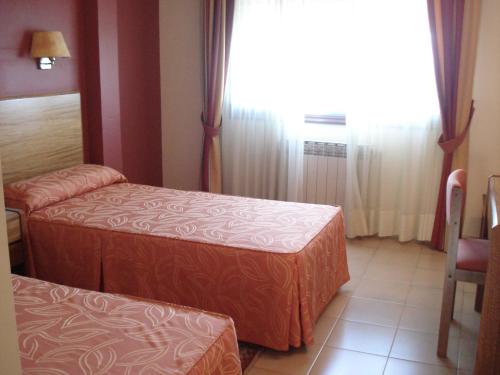 Imagen de la habitación del Hotel Siroco. Foto 4