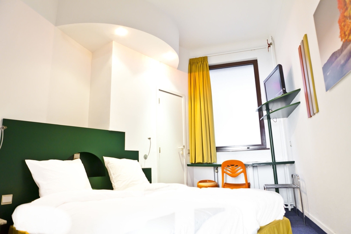 Imagen de la habitación del Hotel Siru. Foto 8