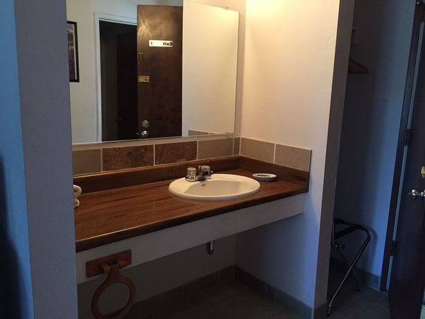Imagen de la habitación del Hotel Sis Q Inn. Foto 8