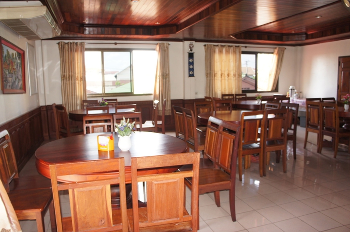 Imagen del bar/restaurante del Hotel Sisavath. Foto 2