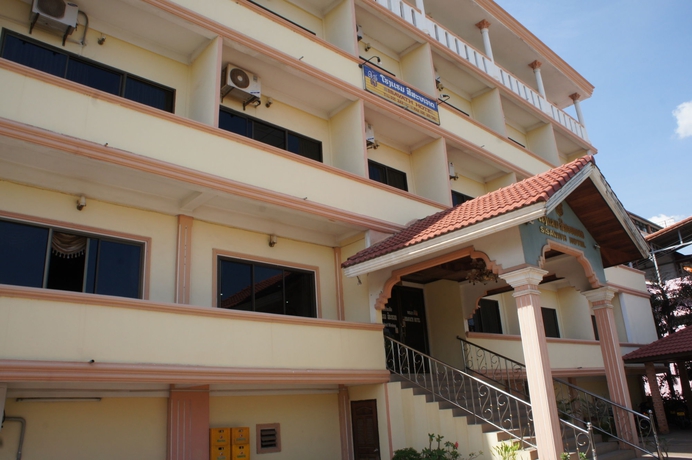 Imagen de los exteriores del Hotel Sisavath. Foto 14