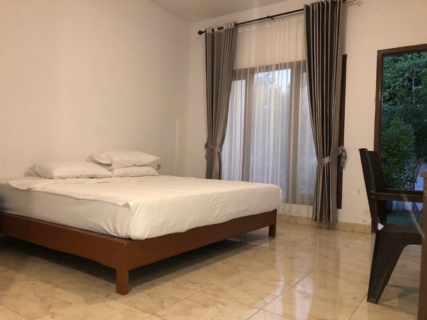 Imagen de la habitación del Hotel Sisilia Lodge. Foto 7