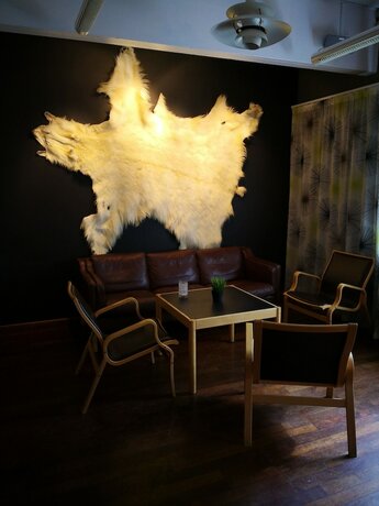 Imagen de los interiores del Hotel Sisimiut. Foto 35