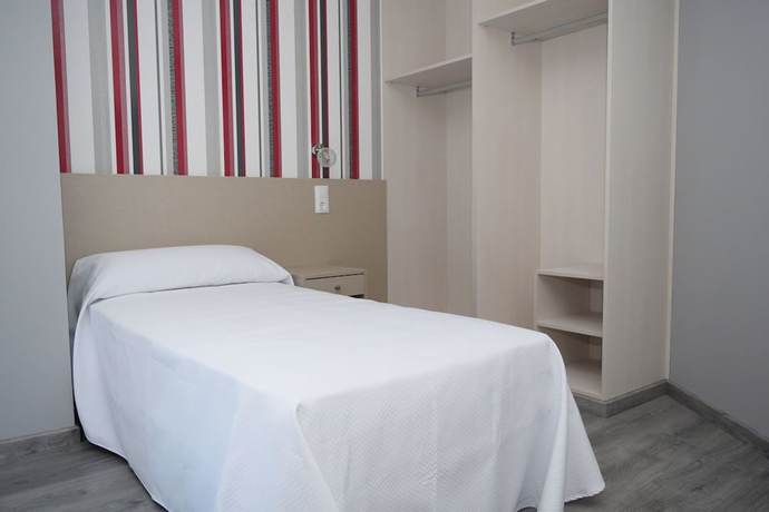 Imagen de la habitación del Hotel Siskets and Restaurante. Foto 6