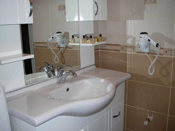 Imagen de la habitación del Hotel Sisli. Foto 5