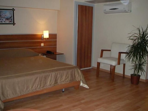 Imagen de la habitación del Hotel Sisli. Foto 7