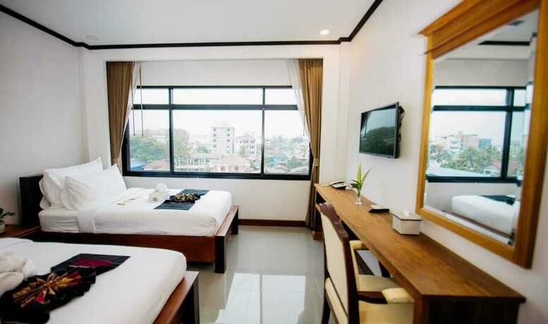 Imagen de la habitación del Hotel Sisombat Plaza. Foto 13