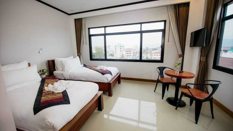Imagen de la habitación del Hotel Sisombat Plaza. Foto 18