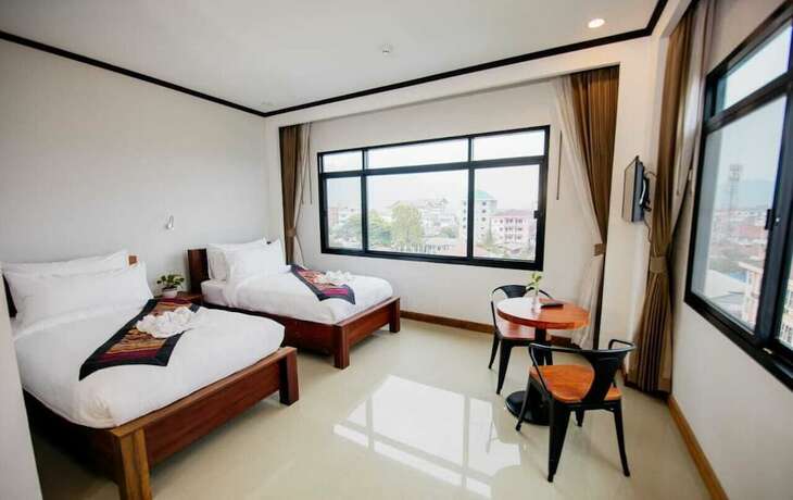 Imagen de la habitación del Hotel Sisombat Plaza. Foto 20