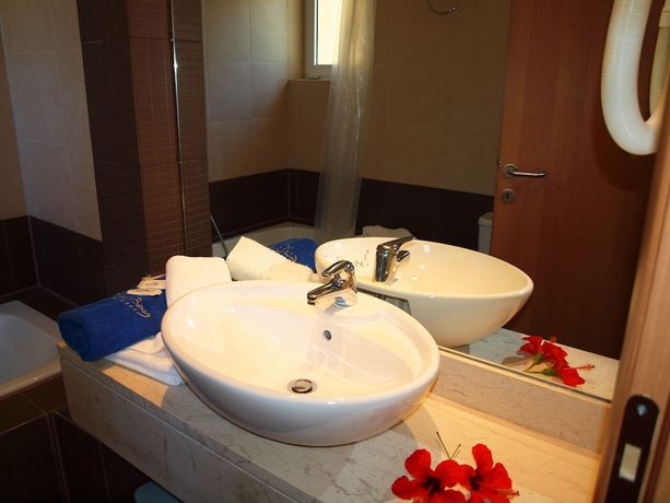 Imagen de la habitación del Hotel Sissi Bay Resort. Foto 5