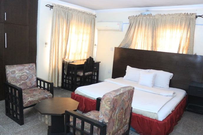 Imagen de la habitación del Hotel Sissi. Foto 6