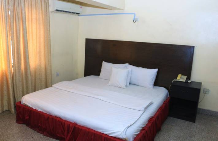 Imagen de la habitación del Hotel Sissi. Foto 11