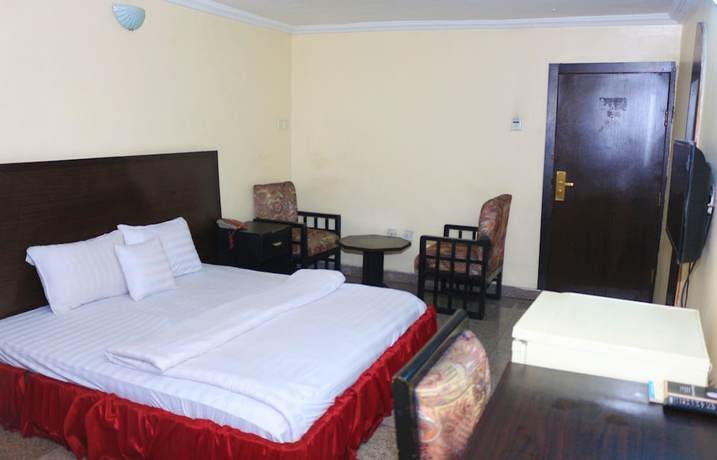 Imagen de la habitación del Hotel Sissi. Foto 12