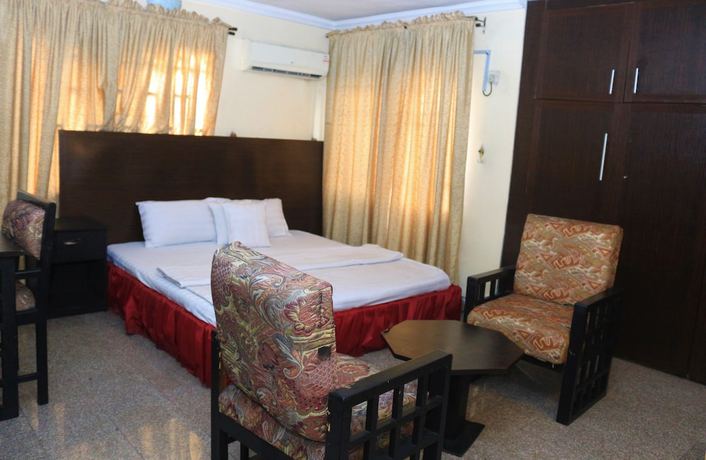 Imagen de la habitación del Hotel Sissi. Foto 17